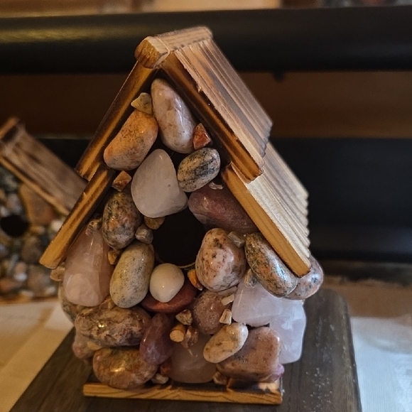 Rustic Stone Handmade Birdhouse Pink Quartz - Picture 2 of 11